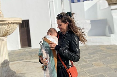 Βασιλική Τρουφάκου: Η φωτογραφία του γιου της στα χιόνια που "έλιωσε" το Instagram