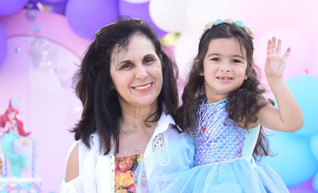 "Θέλω να γίνω εσύ Μανούλα": Η συγκινητική ευχή του Ετεοκλή Παύλου στη μητέρα του