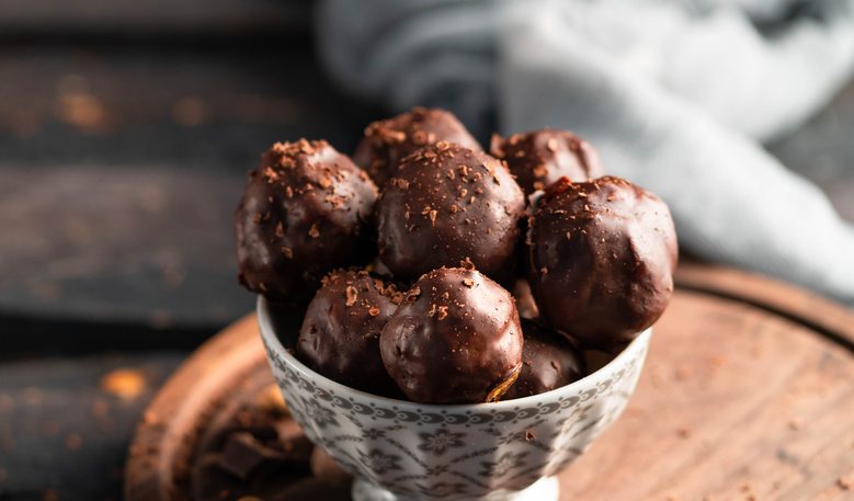 Σνακ ή κεράσματα χωρίς ζάχαρη: Σοκολατάκια μπανάνας με φυστικοβούτυρο