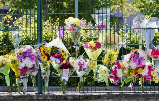 "Να μας προσέχετε από εκεί ψηλά": Ο συγκινητικός τρόπος που μαθητές στις Σέρρες αποχαιρέτησαν τη δασκάλα τους που έφυγε από τη ζωή