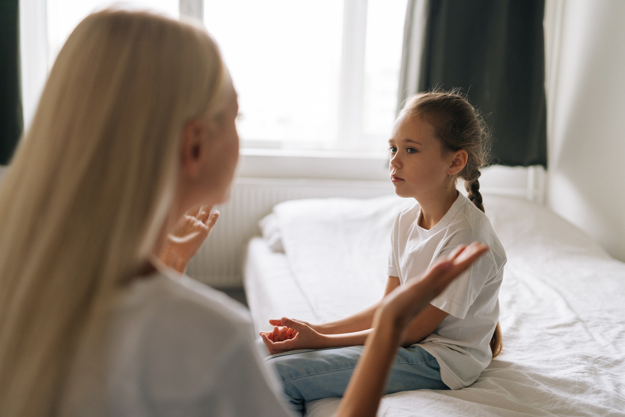 «Ηρέμησε βρε μαμά!»: Πώς να ελέγχουμε και να διαχειριζόμαστε ως γονείς τα συναισθήματα μας