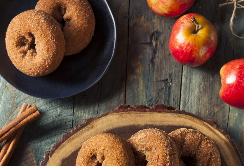 Υγιεινά ντόνατς από φέτες μήλου