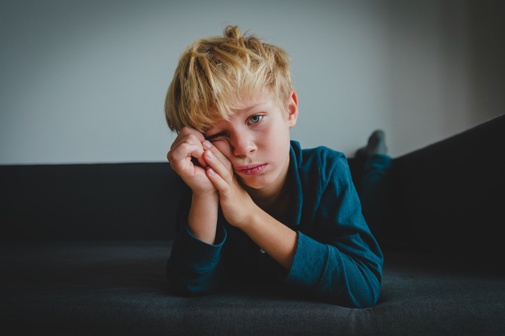 Οι γονείς που και που πρέπει να μην κάνουμε... τίποτα! Το tip της ψυχολόγου που μειώνει τη γκρίνια των παιδιών