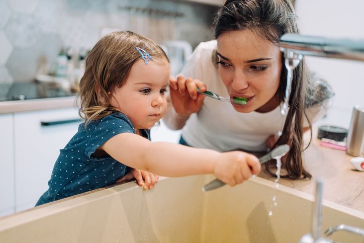 5 tips για παιδιά που δεν θέλουν να βουρτσίσουν τα δόντια τους
