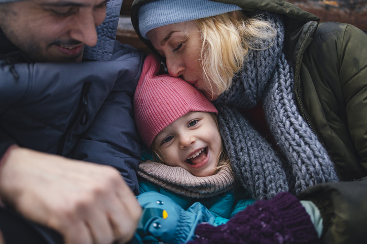 Οι δυο λέξεις που χρησιμοποιούμε και λειτουργούν ως "κόκκινο πανί" στη σχέση με το παιδί μας