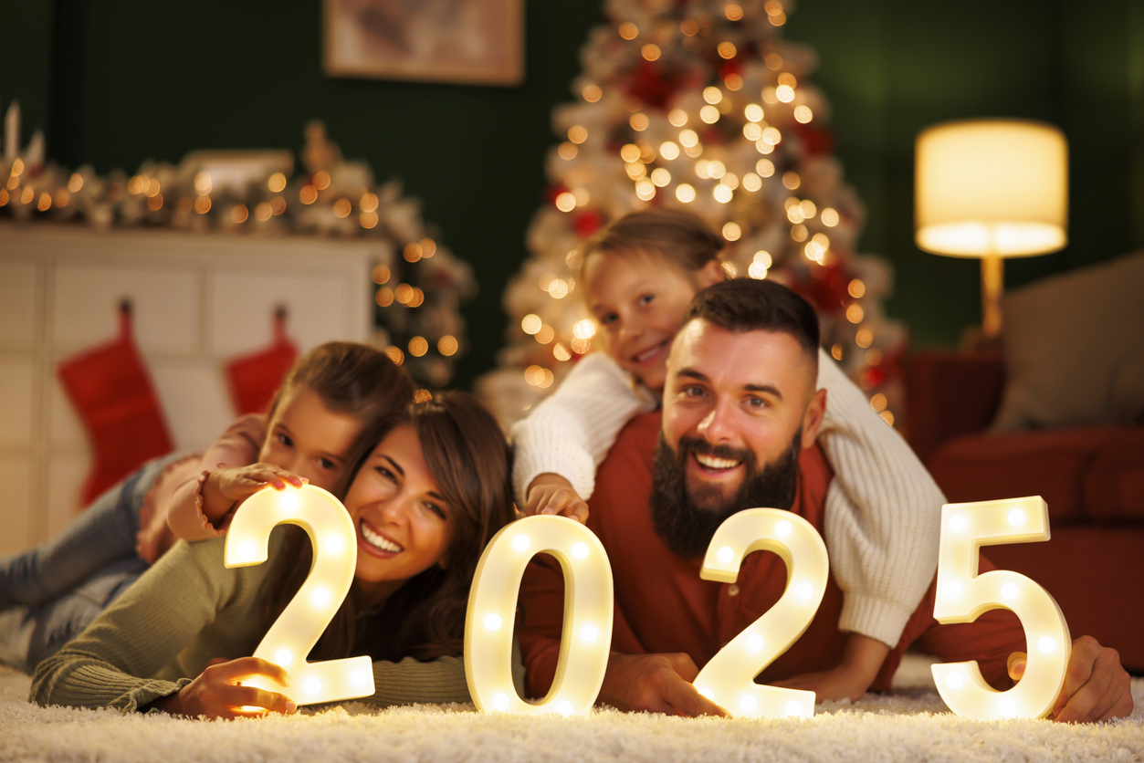 Πρωτοχρονιά με τα παιδιά: Διασκεδαστικές ιδέες για το δικό μας «ρεβεγιόν»