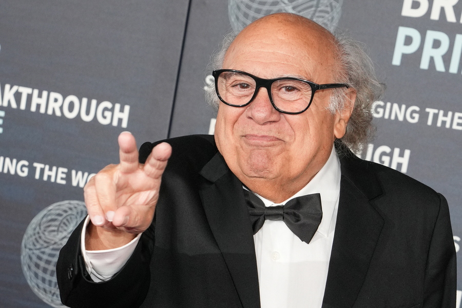 "Αυτό πρέπει να προσέχουν οι γονείς": Η πολύτιμη συμβουλή του παππού-Danny DeVito