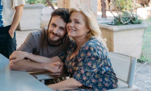 «Τα συγγνώμη των γονέων»: Οι πρωταγωνιστές του Maestro μιλούν για τα προβλήματα των οικογενειών στη χώρα μας