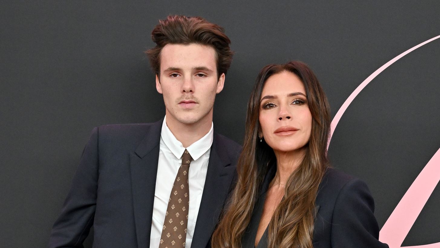 Η κίνηση της Victoria Beckham που αποκάλυψε την αληθινή σχέση με τις συντρόφους των γιων της