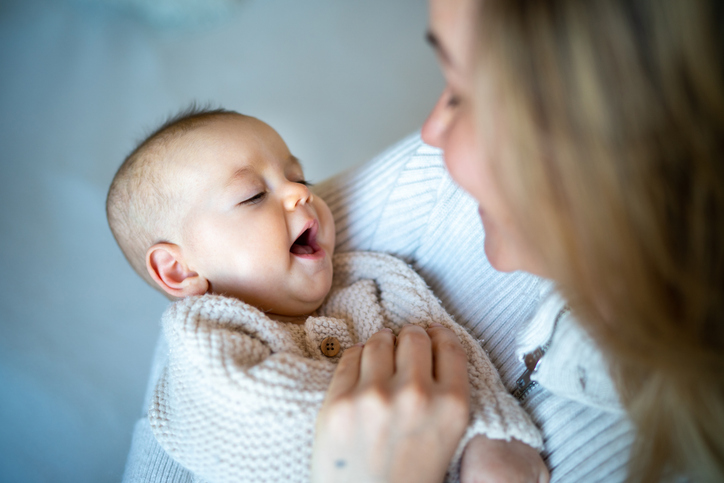Γιατί κάποια μωρά γεννιούνται περισσότερο τριχωτά από τα άλλα;