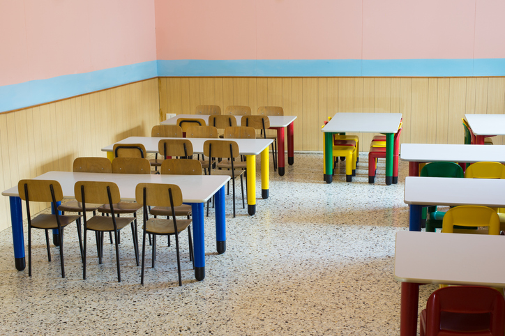 Μικροί μαθητές στη Νέα Ιωνία κάνουν μάθημα σε κοντέινερ- Σε "νοικιασμένους καταθλιπτικούς χώρους που μας κάνουν να ντρεπόμαστε"