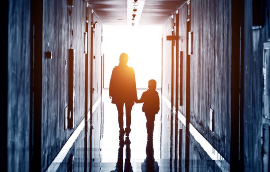 Πάνος Σόμπολος: «Η μάνα είναι ό,τι πιο ιερό- Έχω δει μανάδες -αν λέγονται έτσι- να κακοποιούν τα παιδιά τους"