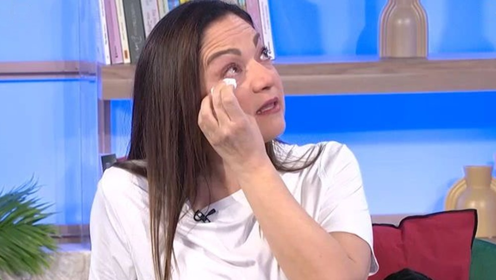 Ελένη Καρακάση: "Είμαι στη διαδικασία υιοθεσίας, δεν ήθελα να το πω"