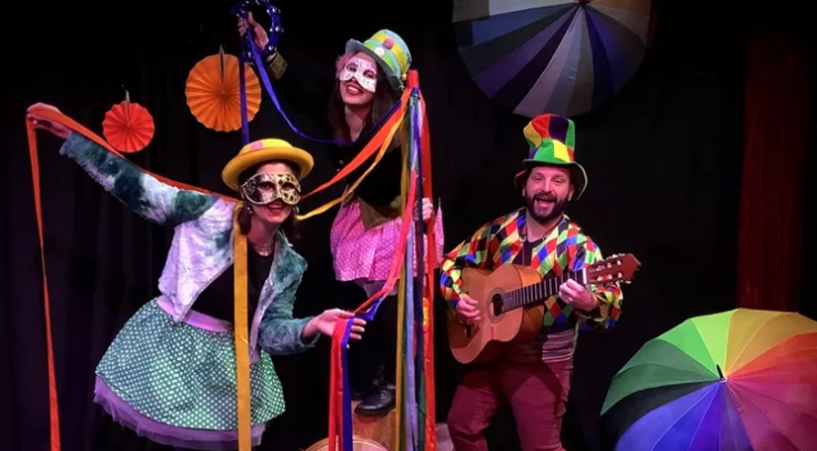 Το θέατρο για παιδιά βάζει τα αποκριάτικά του