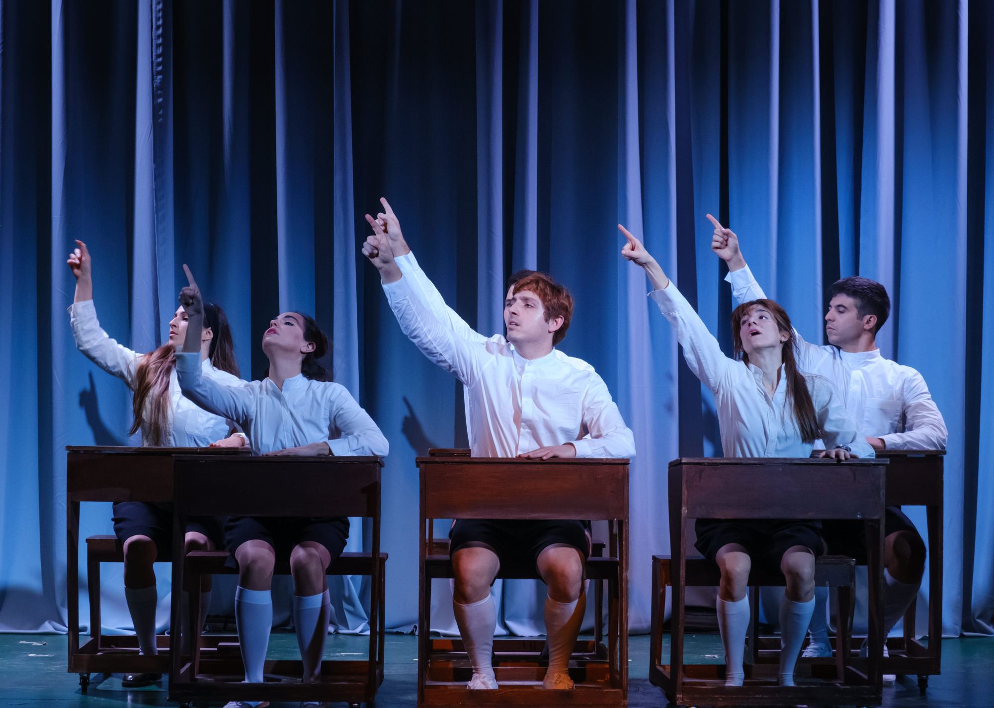 "To κύμα": Το διάσημο έργο για ένα σχολικό πείραμα για τον φασισμό σε μια παράσταση για νέους κι έφηβους