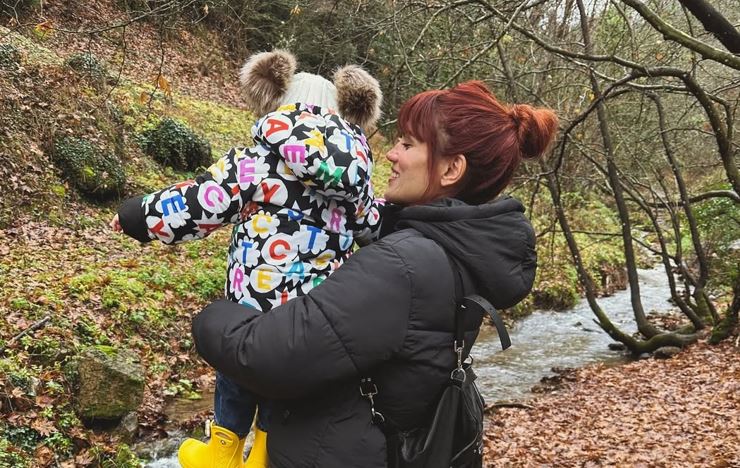 H κόρη της Μαίρης Συνατσάκη είναι fashion icon | 5 funky κολάν για να ντύσεις την κόρη σου σαν τη μικρή Ολίβια