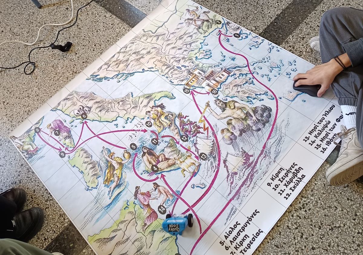 Μαθητές Γυμνασίου προγραμματίζουν ρομπότ που αφηγείται την «Οδύσσεια»