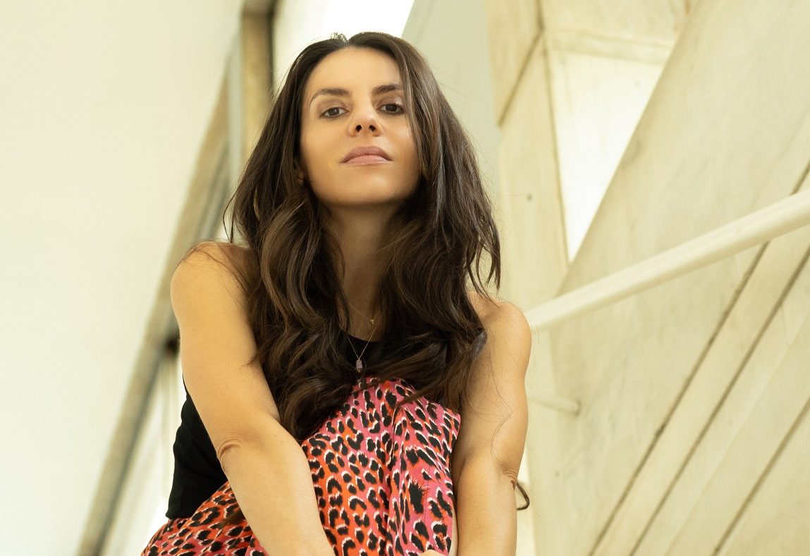 Η Δανάη Δραγωνέα έγραψε "Το Νησί που Ταξιδεύει στον Χρόνο" για να φανταζόμαστε μαζί με τα παιδιά μια κοινωνία συμπεριληπτική "μια κοινωνία στην οποία δεν αφήνουμε κανέναν πίσω"