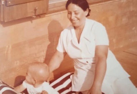 "Η γυναίκα που με μεγάλωσε- Με γέμιζε με την αγάπη της, πριν καν καταλάβω τι είναι αγάπη": Τα γλυκά λόγια της Τατιάνας Μπλάτνικ για τη νταντά της