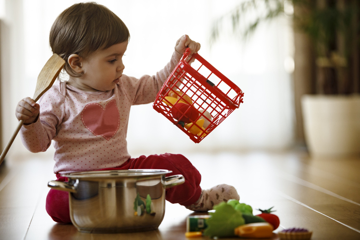 Με τι παιχνίδια να απασχολήσω το 1 έτους μωράκι μου; 8 απλές και εύκολες ιδέες