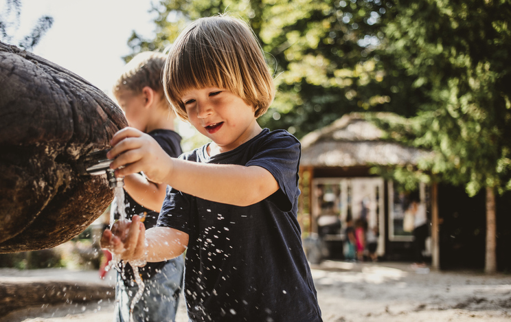 Το απόλυτο κόλπο για καθαρά χεράκια: Μια μαμά βρήκε την πιο έξυπνη λύση