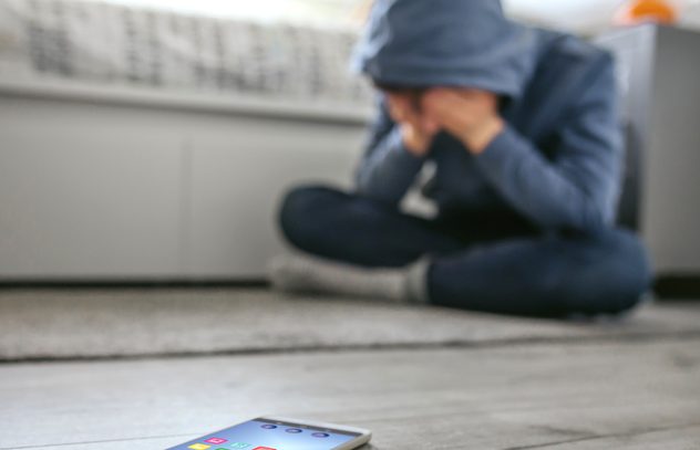 "Τον είχαν απομονώσει οι συμμαθητές του": Μαθητής από τον Βόλο έβαλε τέλος στη ζωή του ενώ η οικογένειά του είχε πάει στην παρέλαση