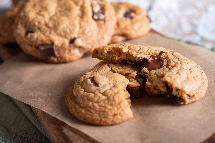 Νηστίσιμα chocolate chip cookies – Tα σούπερ αφράτα cookies που θα γίνουν ανάρπαστα