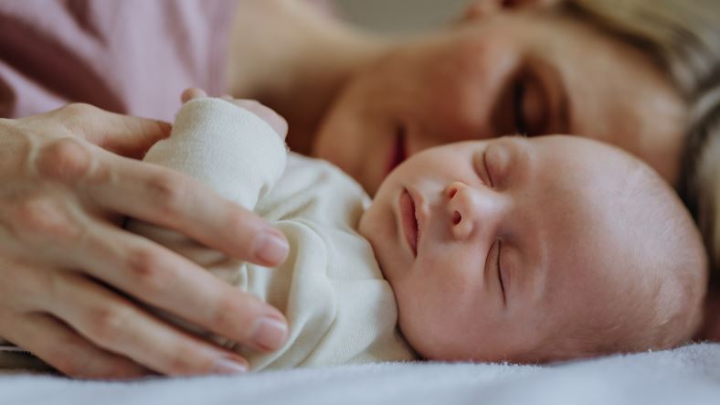 4 tips για να βάλεις εύκολα το μωρό για ύπνο που σίγουρα δεν στα έχουν πει
