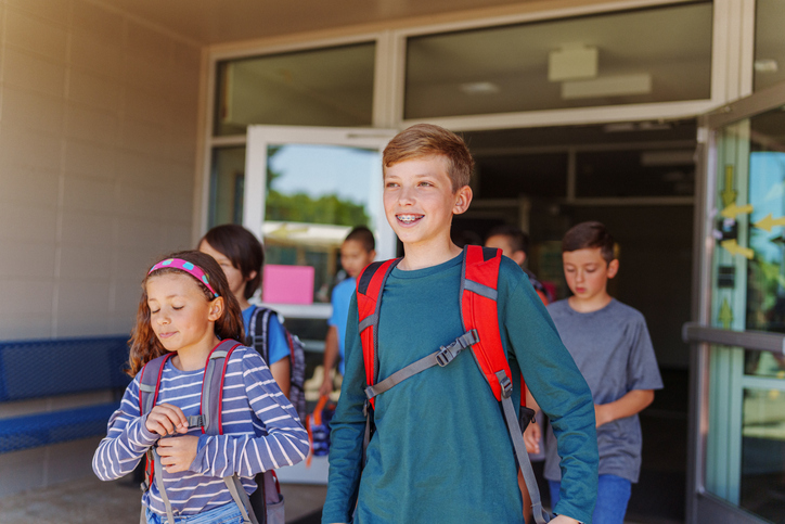 Πότε κλείνουν τα σχολεία για Πάσχα- Οι αργίες του 2025 για τους μαθητές