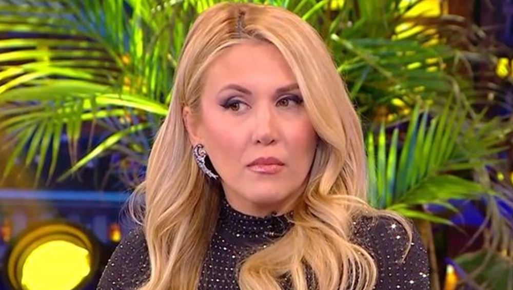 Φωτεινή Πετρογιάννη: «Όταν διάβασα το μήνυμα που μου ευχόταν να μην κάνω παιδιά, ήταν σαν να μου έστριψαν ένα μαχαίρι στην καρδιά»