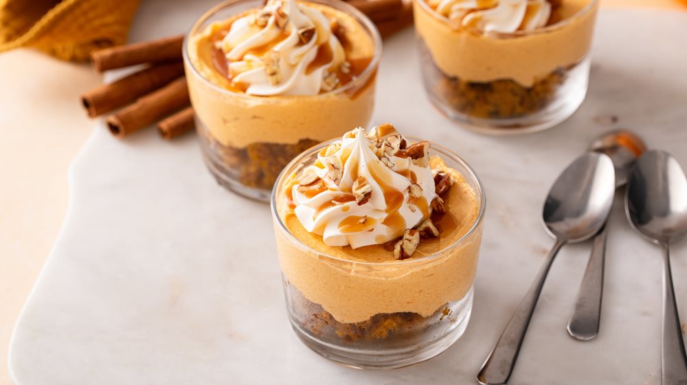 Μόνο 3 υλικά: Λαχταριστά, mini cheesecakes καραμέλας χωρίς ψήσιμο