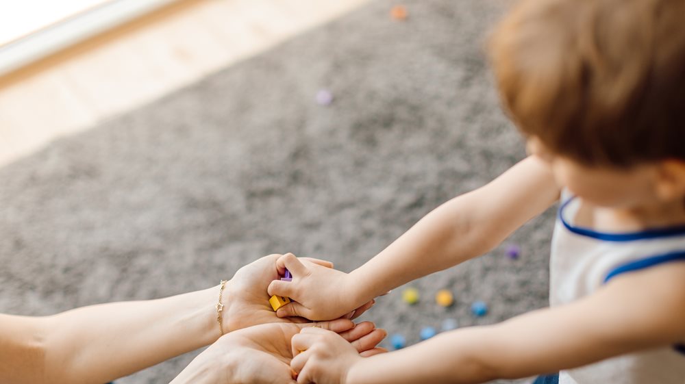 Νέα μελέτη: Ο αυτισμός μπορεί να είναι εξίσου κοινός σε αγόρια και κορίτσια