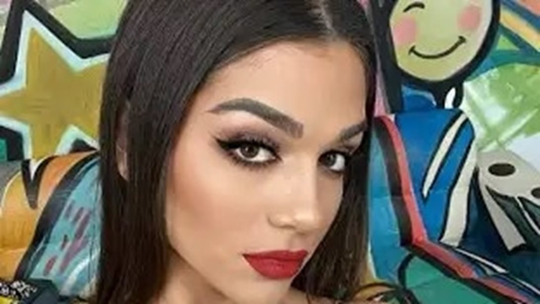 Μελίνα και Γιώργος Νικολαίδης: Τα παιδιά της Δέσποινας Βανδή & του Ντέμη Νικολαΐδη ποζάρουν μαζί μετά από χρόνια!