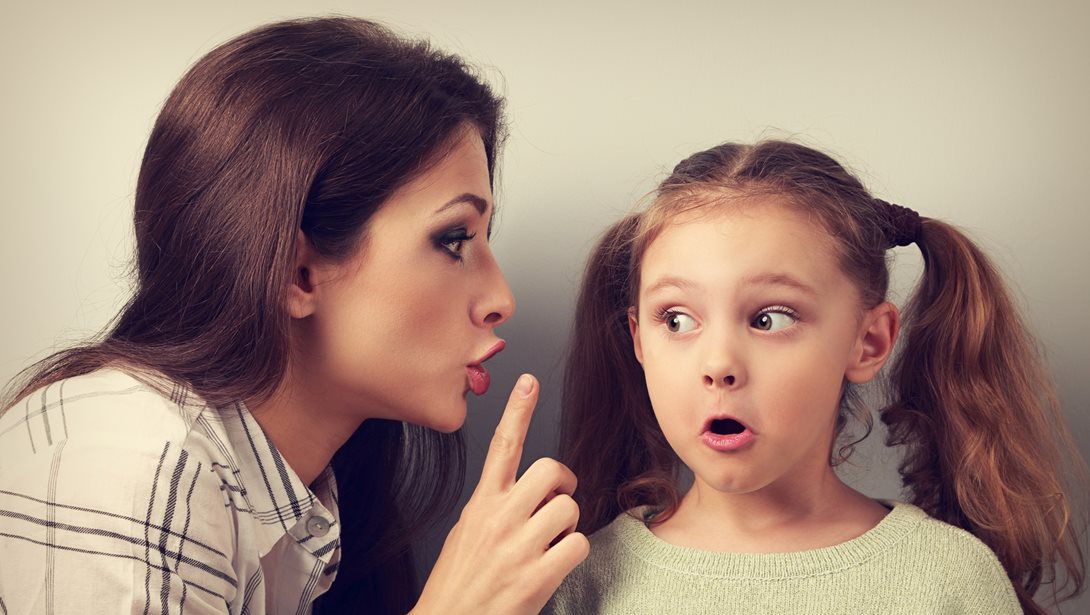 Κι οι γονείς λέμε ψέματα, αλλά τουλάχιστον είναι αστεία!