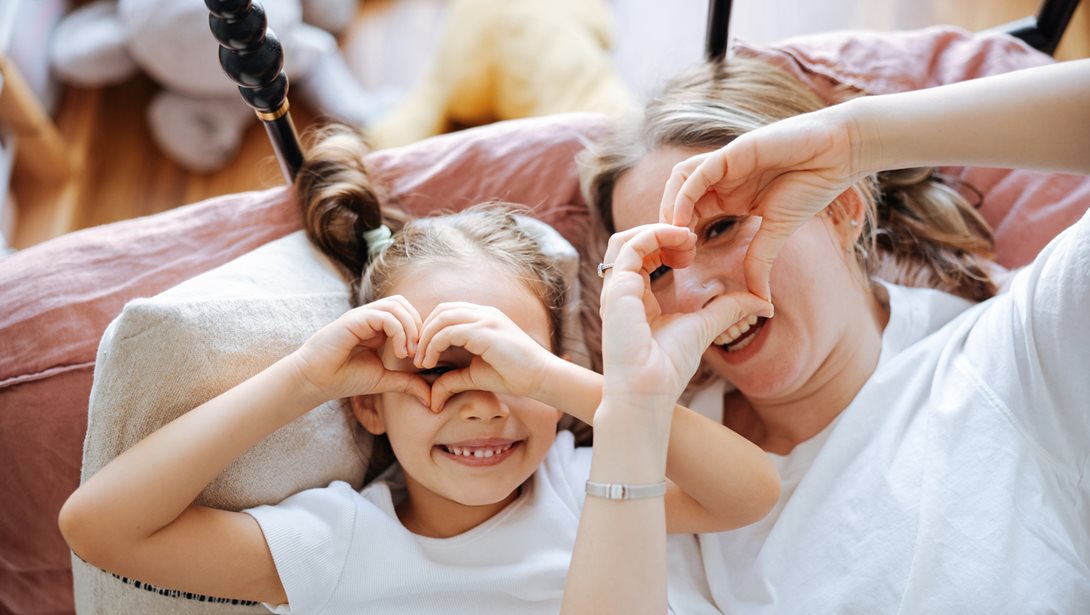 Παγκόσμια Ημέρα Αναδοχής-  Τα παιδιά που μένουν στα "αζήτητα" των ιδρυμάτων