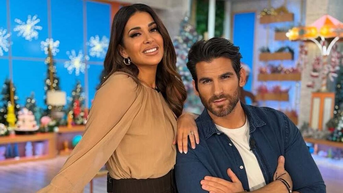 Ελένη Χατζίδου & Ετεοκλής Παύλου σε φιλανθρωπικό μπαζάρ με την κορούλα τους, Μελίτα