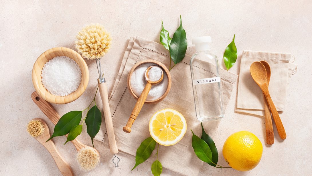 Σαν καινούριος! Καθάρισε τον φούρνο σου με μισό λεμόνι