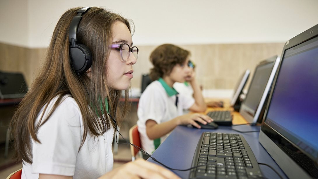 Από τη θεωρία στην πράξη: Μπορεί το ΑΙ να βοηθήσει τους μαθητές Λυκείου;