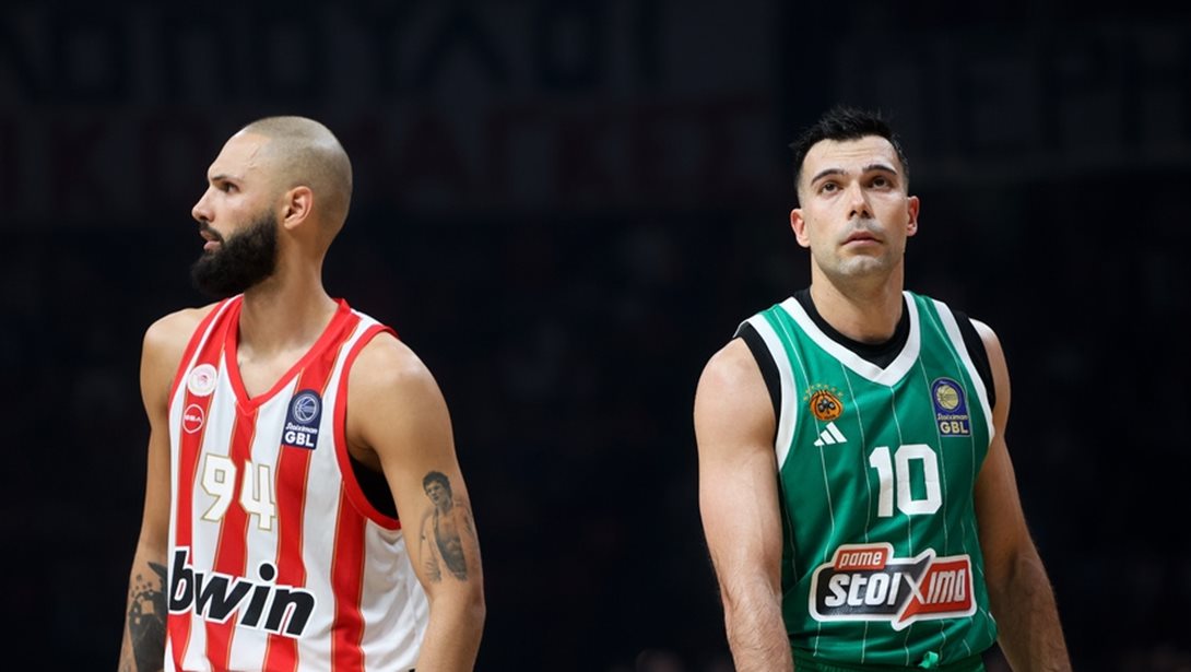 Σήμερα όλες οι γυναίκες συζητάμε ένα πράγμα: Μέχρι πότε θα βρίζουν στα γήπεδα μανάδες και κόρες;