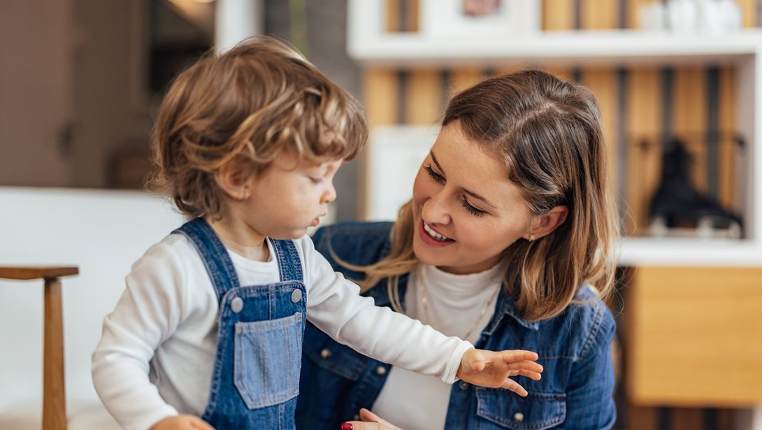 Μήπως "μιλάς" εσύ αντί για το παιδί σου; Πώς η αυτονομία επηρεάζει την ανάπτυξη λόγου