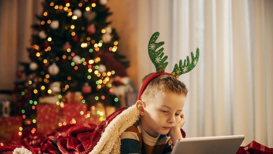 Μήπως η AI χαλάει τη μαγεία των Χριστουγέννων για τα παιδιά;