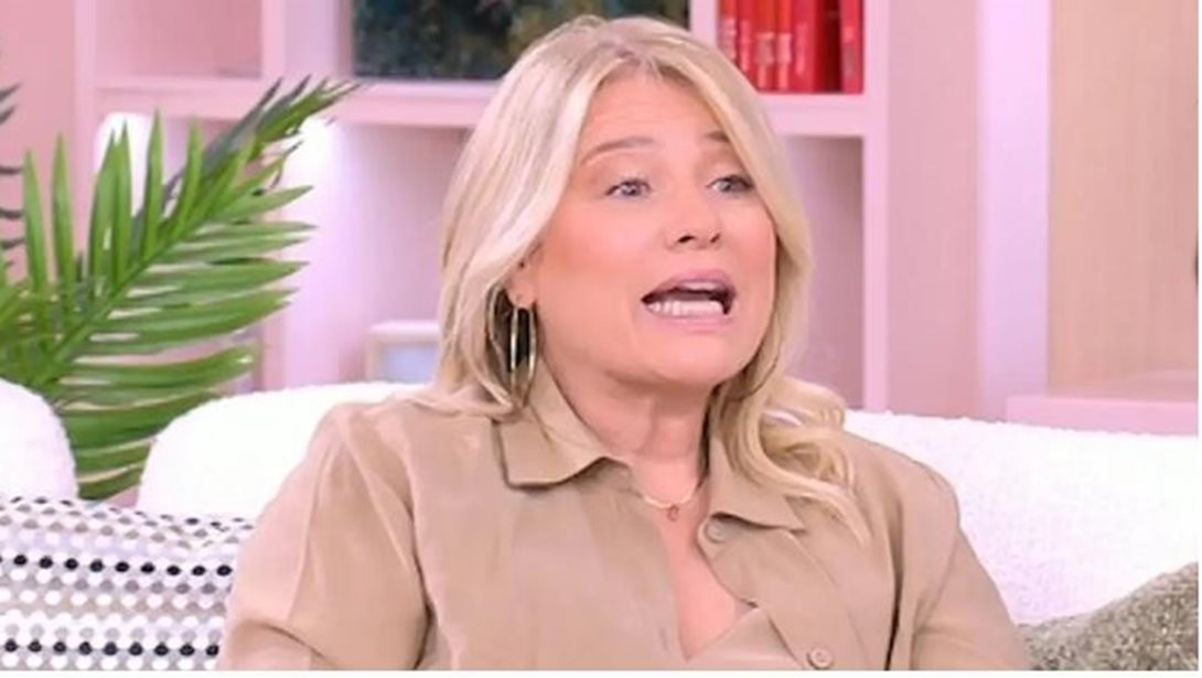 Η Μαριάννα Τουμασάτου εξηγεί πώς αντιμετωπίζει τα ξεσπάσματα της 14χρονης κόρης της