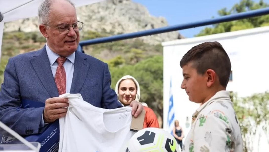 Ο συγκινητικός αγιασμός στην ακριτική Τέλενδο με έναν μόνο μαθητή του δημοτικού - Παρών και ο Πρόεδρος της Δημοκρατίας