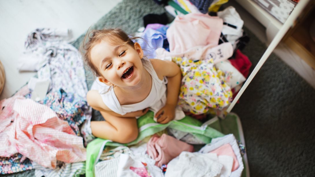 Χάος στην παιδική ντουλάπα; Δες πώς θα το λύσεις σε 5 βήματα