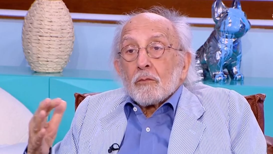 Αλέξανδρος Λυκουρέζος: "Δεν με στενοχωρεί που κανένα από τα τρία μου παιδιά δεν επέλεξε το επάγγελμά μου"