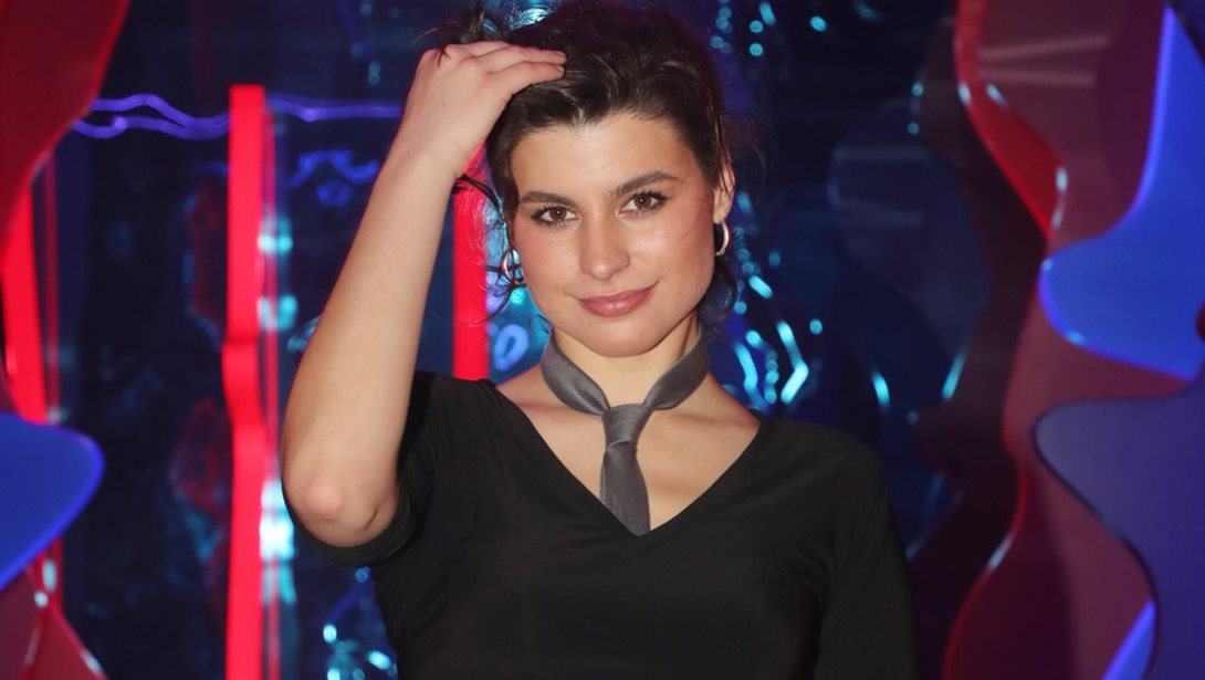 Δανάη Παππά: "Αν η μητέρα μου μού πει "πότε θα κάνεις παιδιά" θα πέσει βούρδουλας"