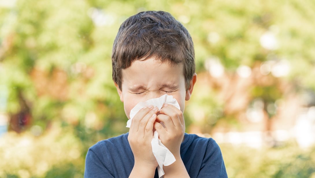 Αλλεργική ρινίτιδα στα παιδιά: Πώς την ξεχωρίζουμε- Μπορεί να αντιμετωπιστεί;