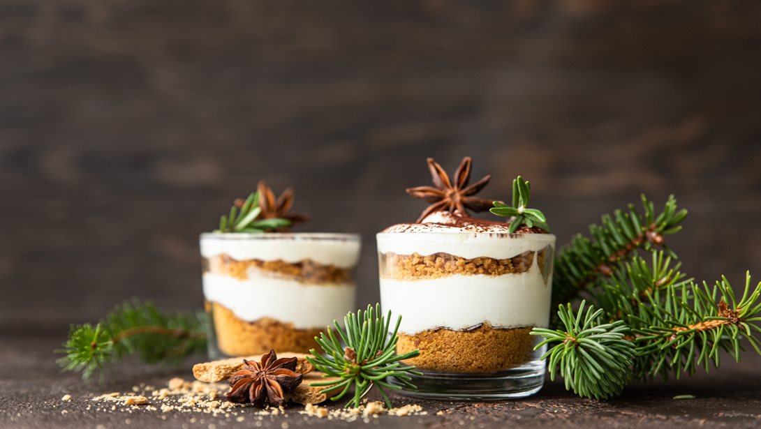 Χριστουγεννιάτικο Mini Cheesecake σε ποτήρι: Το πιο εύκολο γλυκό των γιορτών