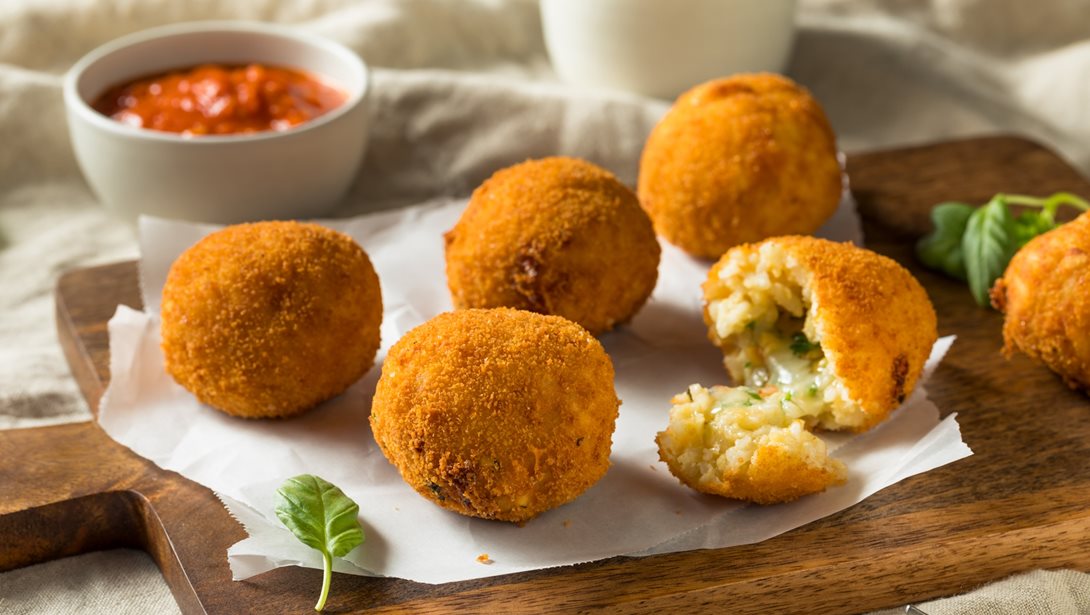 Rice Pops: Το θρεπτικό & πεντανόστιμο σνακ με το ρύζι που περίσσεψε