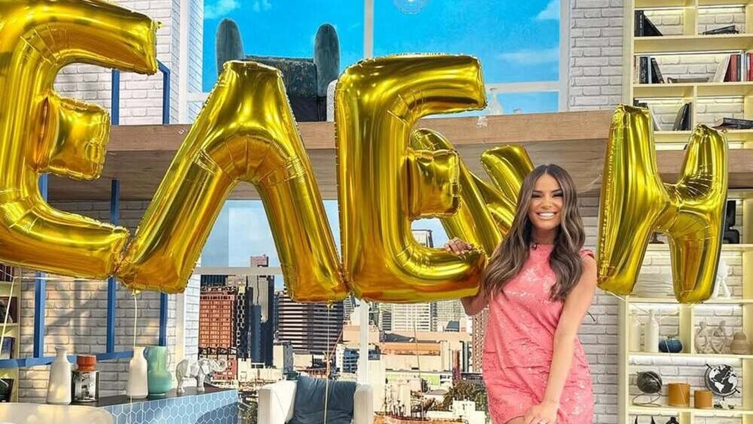 Η Ελένη Τσολάκη μας λέει την πιο γλυκιά της καλημέρα μαζί με την κόρη της